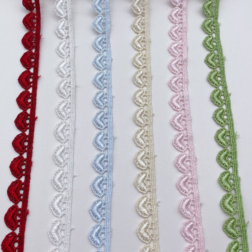 Lace Ribbon Trim - 4 yarde ricamate multicolori unilaterale amore