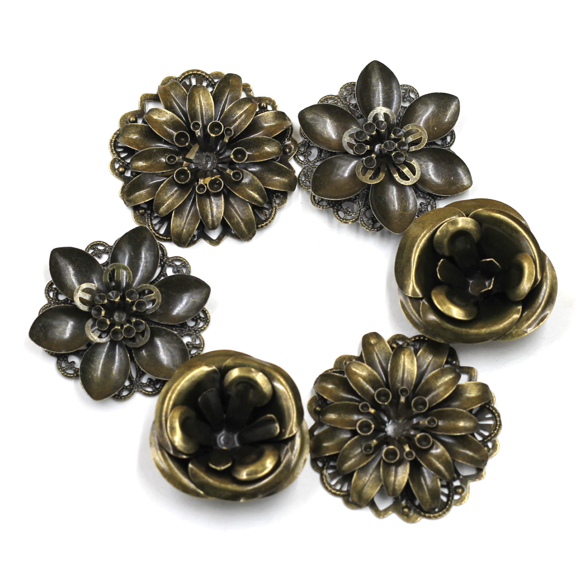 Embellishment Crafts - 6 pezzi di abbellimenti combinati con