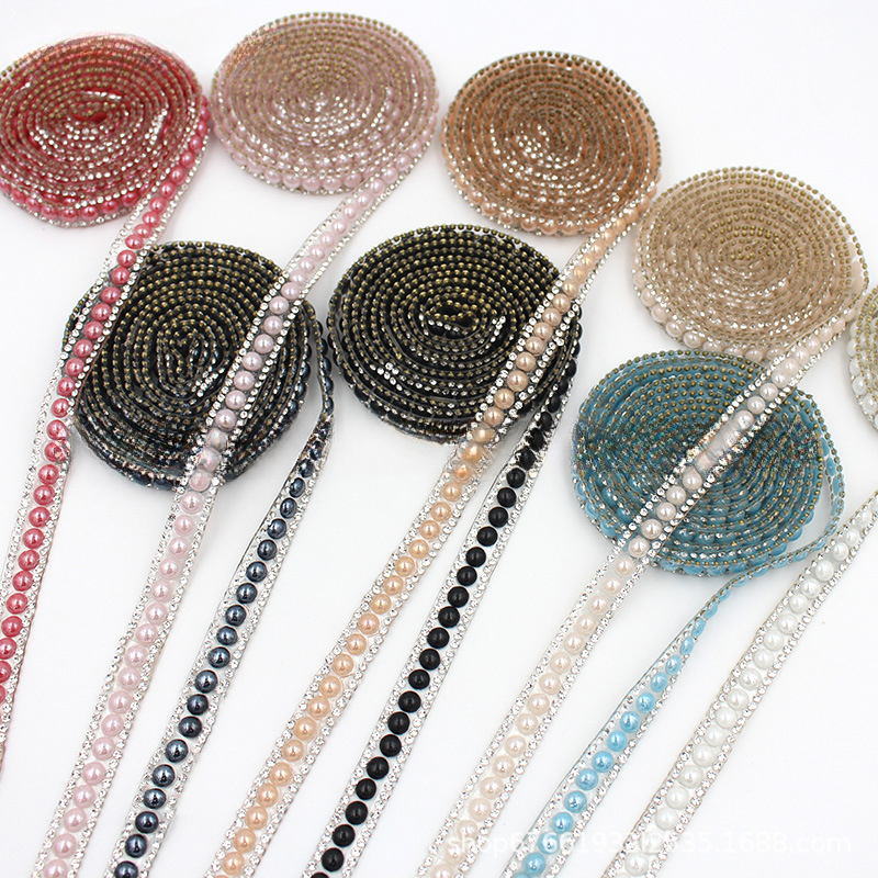 Strisce decorative con strass  - Embellishment Glue Craft recensione e prezzo