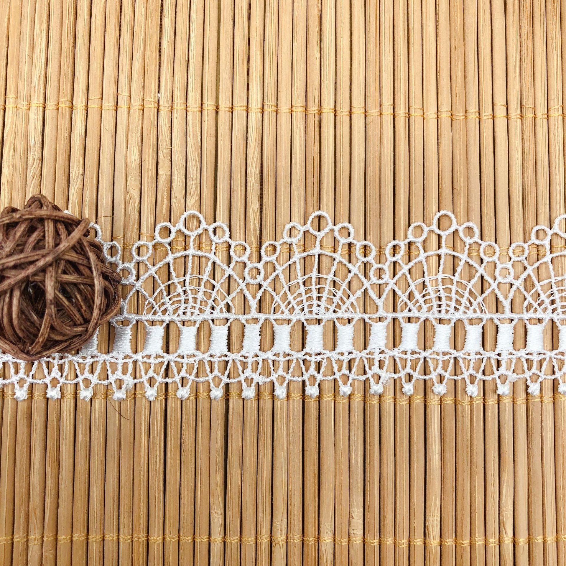 Pigiama a catena clavicola con - Lace Ribbon Trim recensione e prezzo