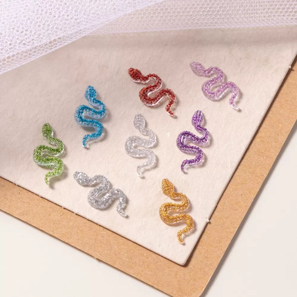Mini Ciondoli in Resina a Form - Embellishment Glue Craft recensione e prezzo
