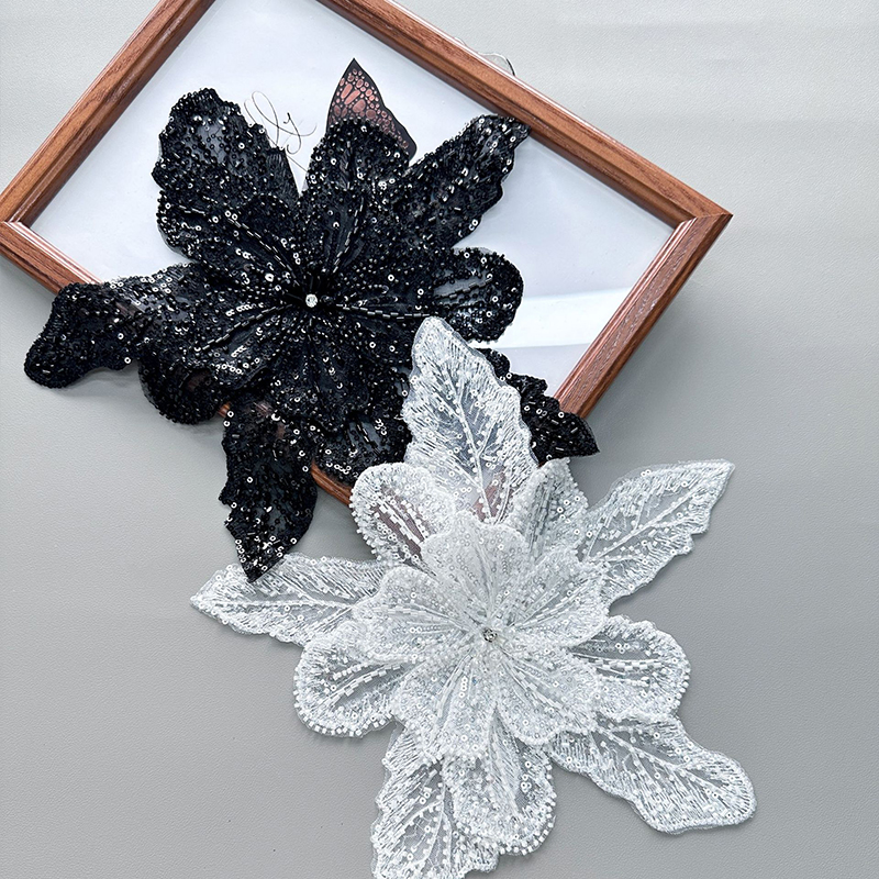 Applicazione di Colletto con F - Applique Patch Flower recensione e prezzo