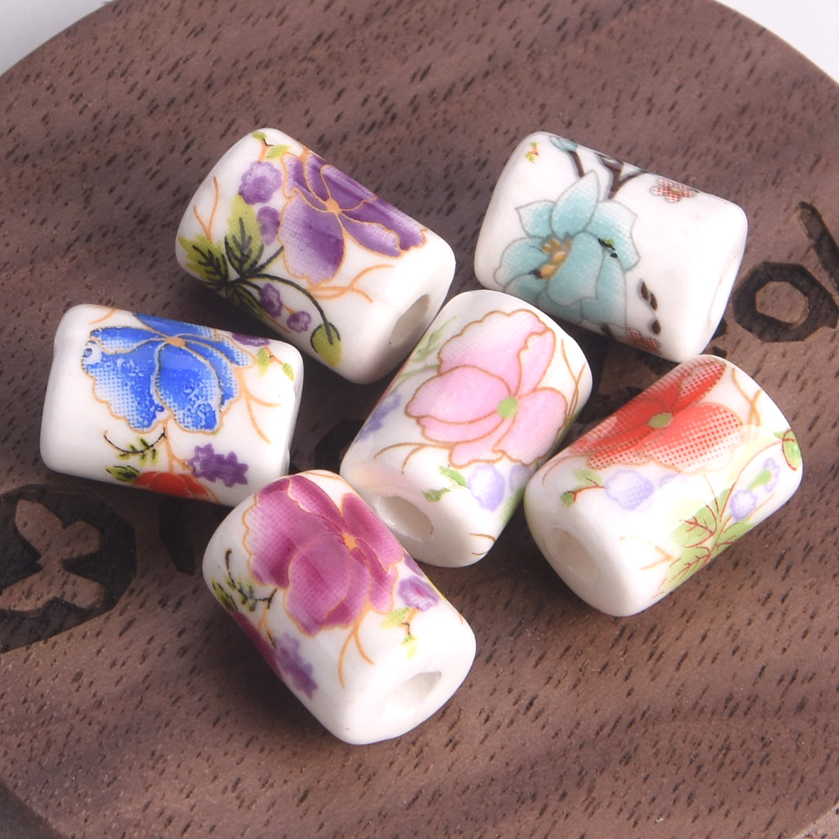 10 pezzi di perline in ceramic - Embellishment Crafts recensione e prezzo