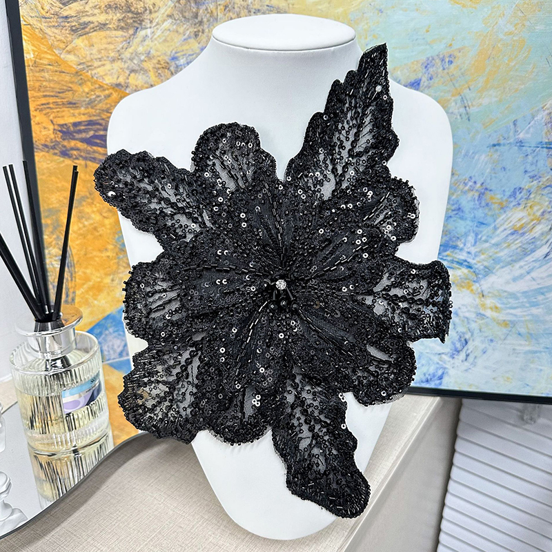 Applicazione Ricamata con Pail - Applique Patch Flower recensione e prezzo