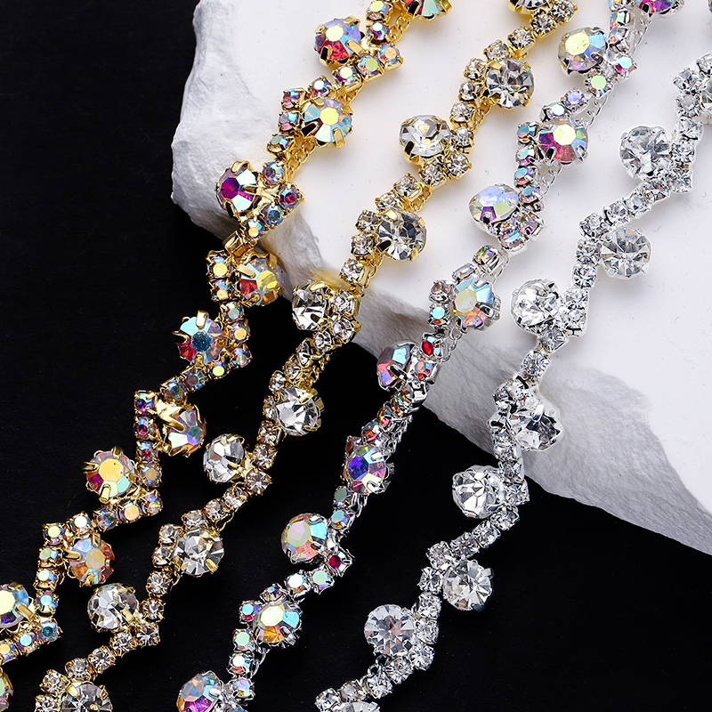 Catena di strass in cristallo  - Embellishment Glue Craft recensione e prezzo