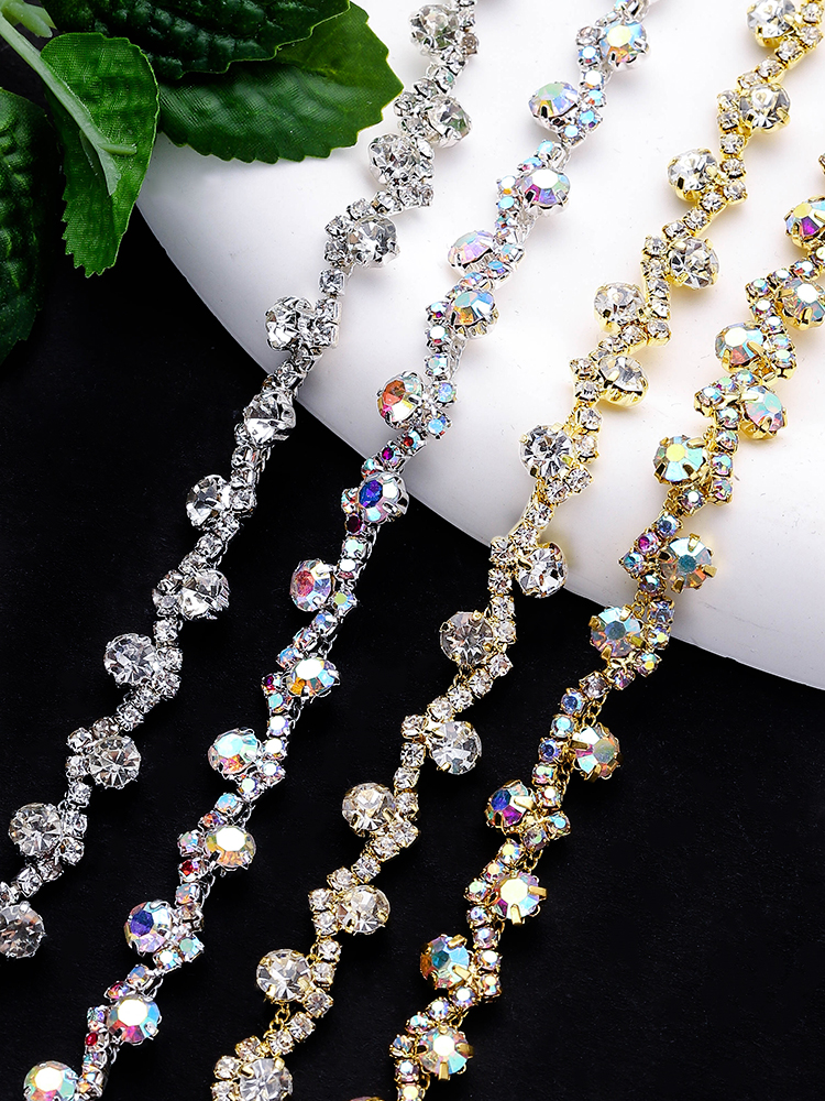 Catena di strass in cristallo  - Embellishment Glue Craft recensione e prezzo